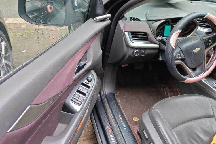 Used Chevrolet Malibu 2018 530T Automatic Luxury Edition Driver Seat