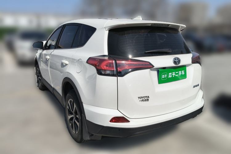 Used Toyota RAV4 2019 2.0L CVT Two-Wheel Drive Pioneer Edition China VI Standard