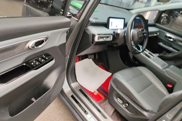 Used AION Y 2022 Plus 70 Smart Edition