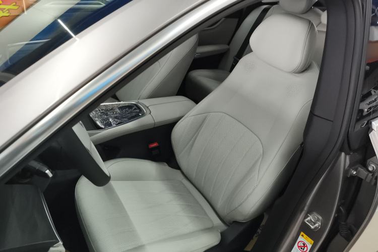 Used CHANGAN NEVO A07 2025 Blue Whale Range-Extending Version 230 Flagship Model
