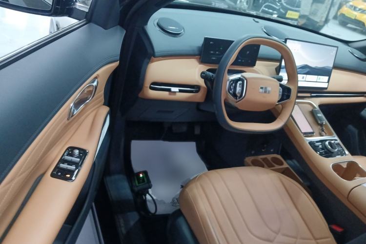 Used Geely Galaxy Xingjian 7 EM-i 2025 120km Launch+ Version
