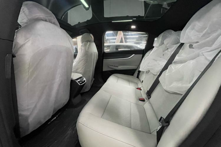 Used CHANGAN NEVO A07 2025 Blue Whale Range-Extending Model 140 Elite Version Interior 8