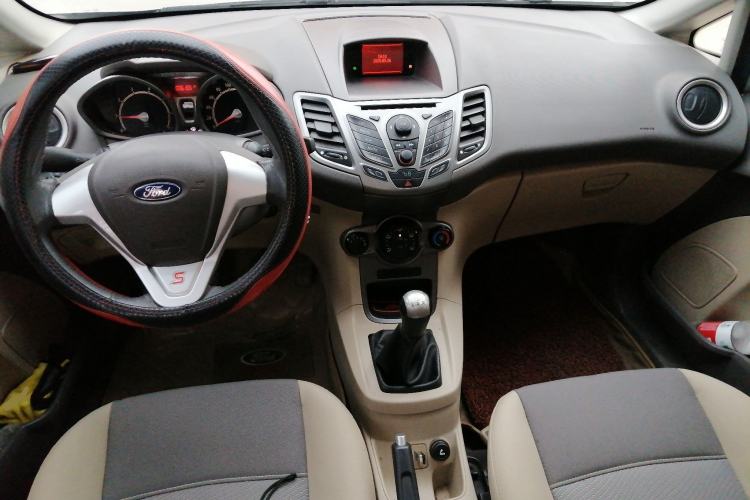 Used Ford Fiesta 2011 Hatchback 1.5L Manual Fashion Edition
