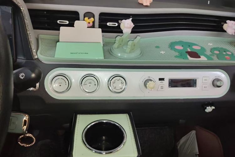 Used Wuling Hongguang MINIEV 2021 Macaron Premium Model – Lithium Iron Phosphate