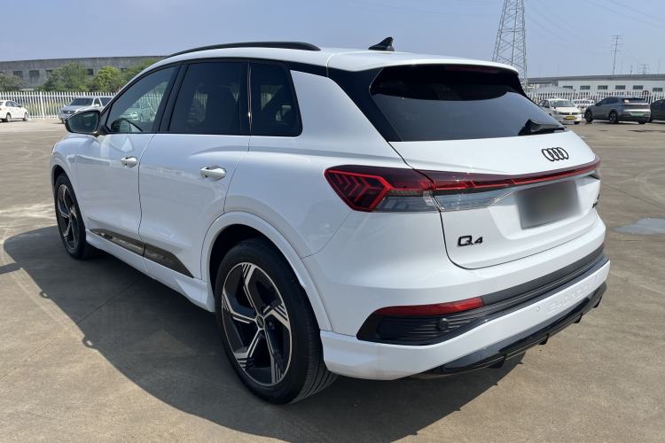 Used Audi Q4 e-tron 2024 50 e-tron quattro Creation Edition Midnight Exterior 6
