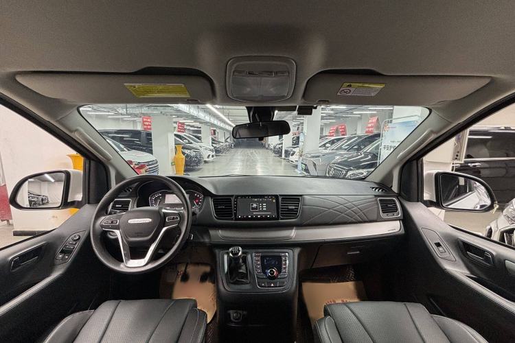 Used SAIC MAXUS G10 2023 2.0T Manual Multi-Function Version Diesel 7/8/9 Seats