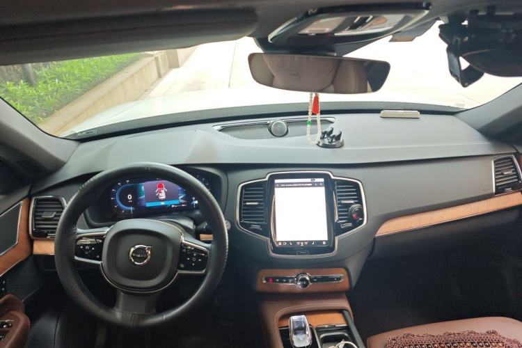Used Volvo XC90 2024 B6 Zhiyi Luxury 7-Seater