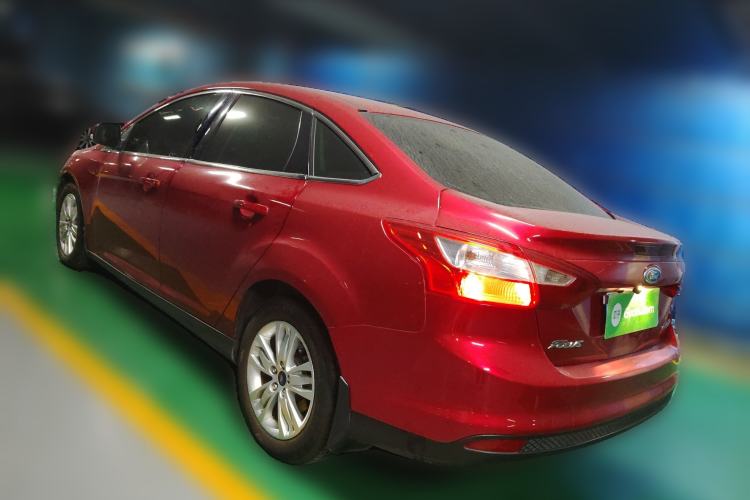 Used Ford Focus 2012 Sedan 1.6L Automatic Comfort Model
