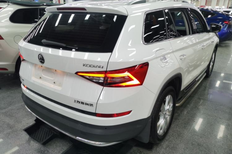 Used Skoda Kodiaq 2018 TSI330 5-Seater Two-Wheel-Drive Luxury Enjoyment Edition Rear Right 45 Deg