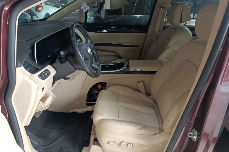 Used Buick GL8 2022 ES Landtrek 653T Luxury Edition