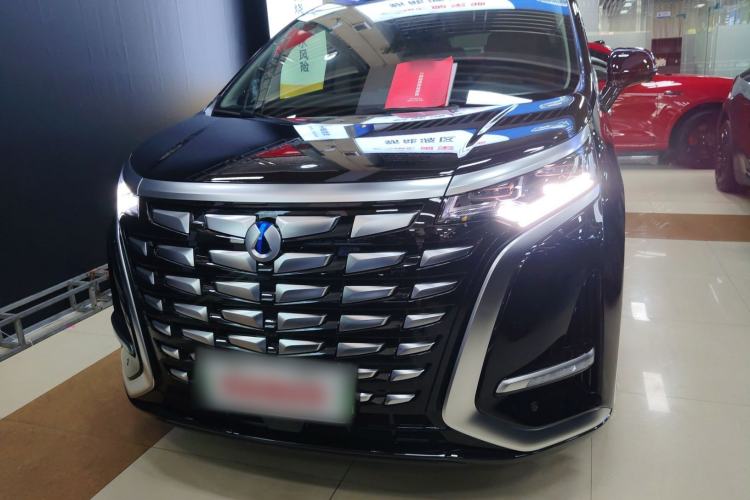 Used Denza D9 2024 DM-i 1050 Luxury Model