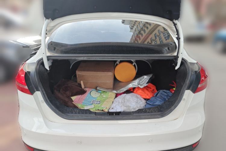 Used Ford Focus 2015 Sedan 1.6L Automatic Trend Model
