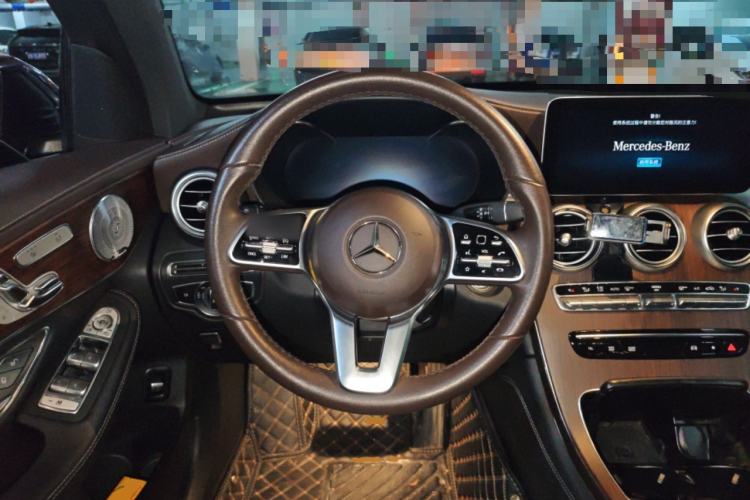 Used Mercedes-Benz GLC 2021 GLC 300 L 4MATIC Dynamic Model Steering Wheel