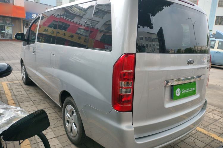 Used JAC Refine M3 2023 PLUS 1.5T 9-Seater Smart Connectivity Version