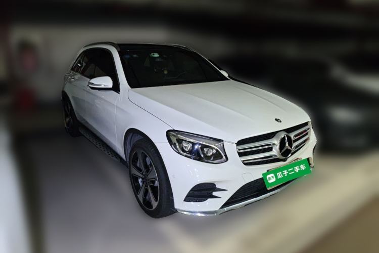 Used Mercedes-Benz GLC 2019 GLC 300 L 4MATIC Dynamic Model Front Right 45 Deg