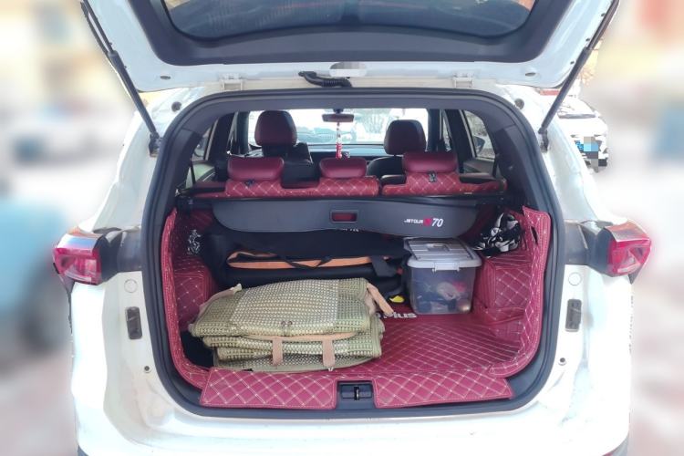 Used JETOUR X70 PLUS 2023 1.6T DCT Stronger 5-Seater Trunk