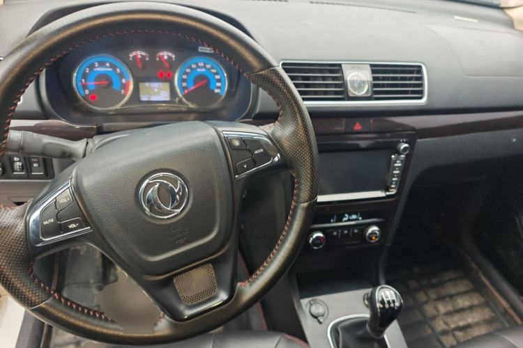 Used Dongfeng Fengon 370 2016 1.5L Manual Luxury 7-Seater
