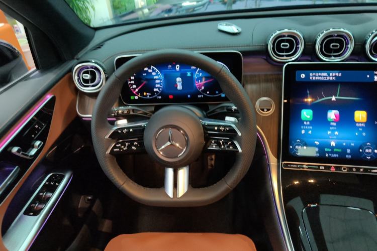 Used Mercedes-Benz GLC 2025 Refreshed GLC 300 L 4MATIC Dynamic Version 5 Seats
