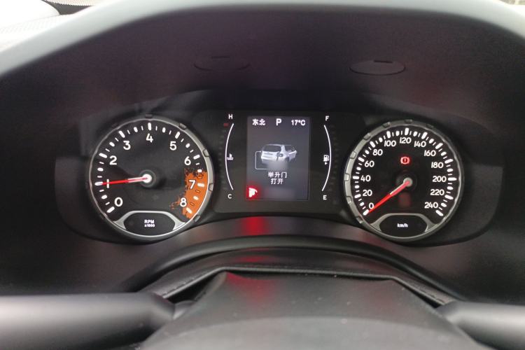 Used Jeep Renegade 2018 Connected Large Screen Version 180T Automatic High-Energy Edition Instrument Cluster