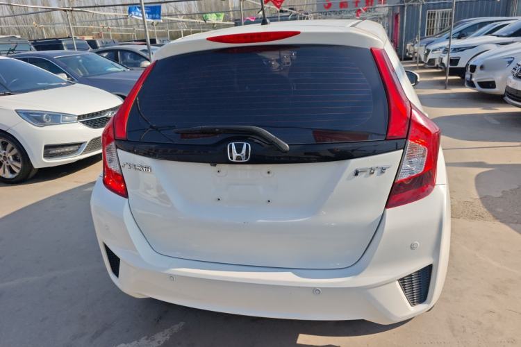 Used Honda Fit 2016 1.5L LXS CVT Comfort Sunroof Version
