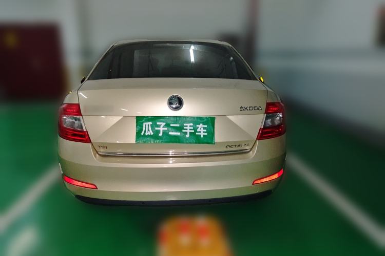 Used Skoda Octavia 2015 1.4TSI Manual Yijun Edition
