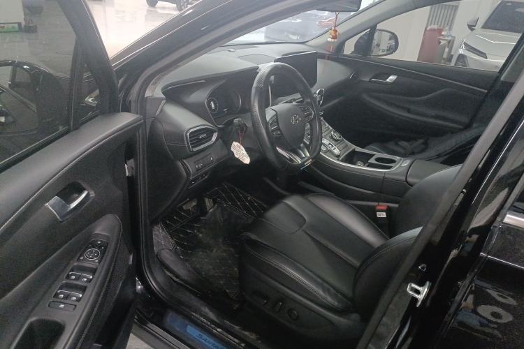 Used Hyundai Santa Fe 2023 Traveler 380T GDi Automatic Two-Wheel Drive GLX Elite Edition Driver Seat