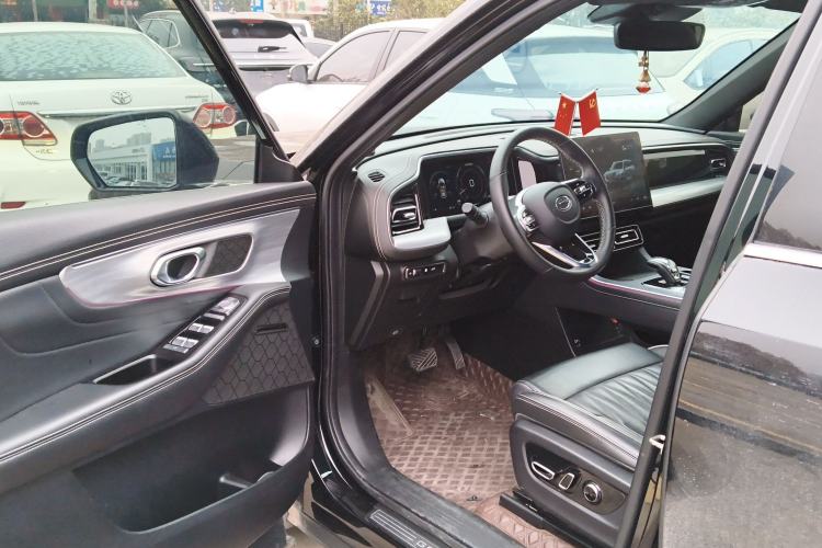 Used GAC Trumpchi GS8 2022 Linghang Series 2.0 TGDI Two-Wheel-Drive Luxury Smart Connectivity Version (7 Seats)