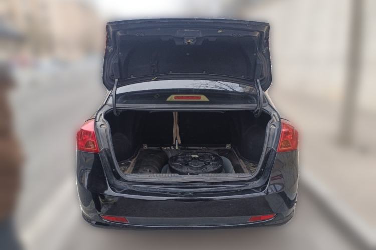 Used Buick Excelle 2013 1.5L Automatic Classic Model Trunk