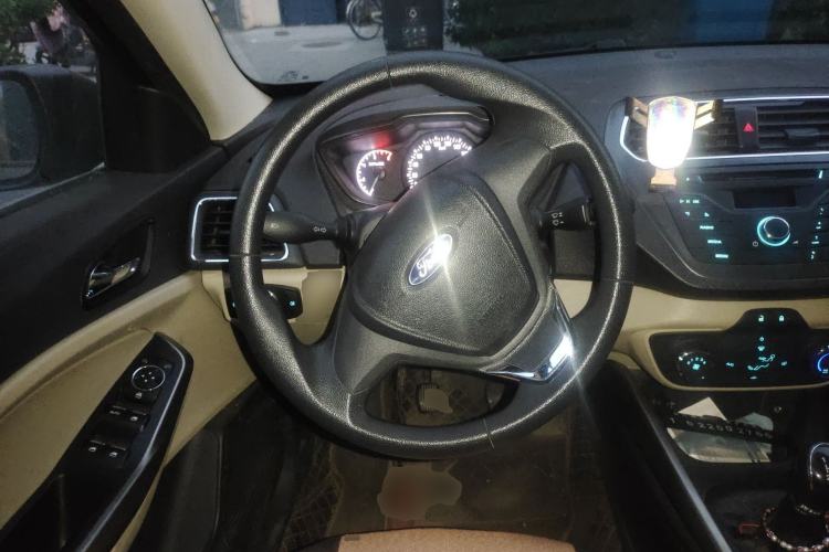 Used Ford Escort 2015 1.5L Manual Comfort Model Steering Wheel