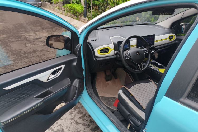 Used SOL E10X 2021 302 km Range Fashion Edition 31.4 kWh Driver Seat