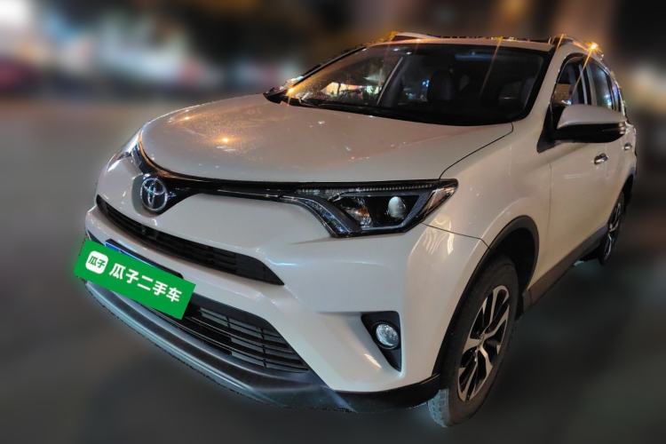 Used Toyota RAV4 2016 2.0L CVT Two-Wheel Drive Fashion Edition China V Standard