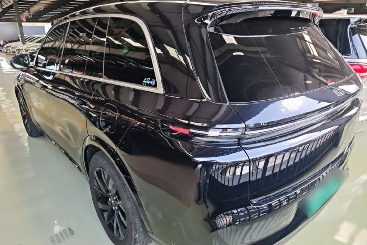 Used Li Auto L8 2023 Pro Model
