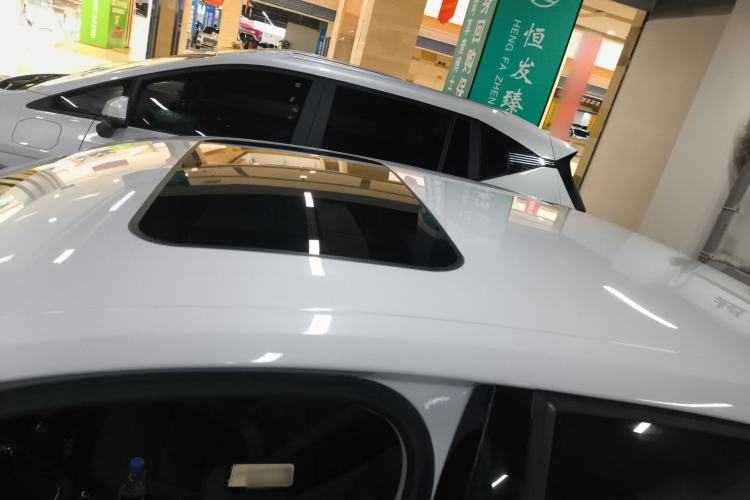 Used Volkswagen Sagitar 2017 180TSI Automatic Luxury Edition Roof