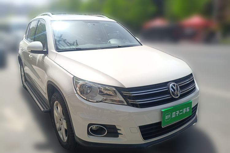 Used Volkswagen Tiguan 2012 2.0 TSI Automatic All-Wheel Drive Elite Edition Front Right 45 Deg