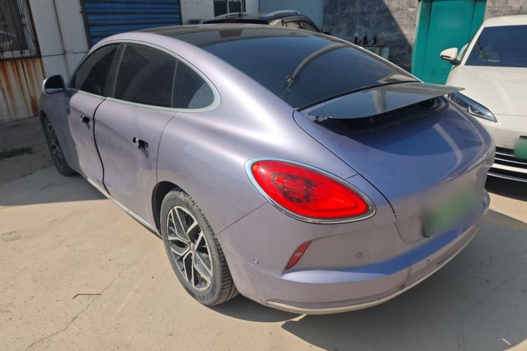 Used ORA Lightning Cat 2022 555 km Luxury Edition Rear Left 45 Deg