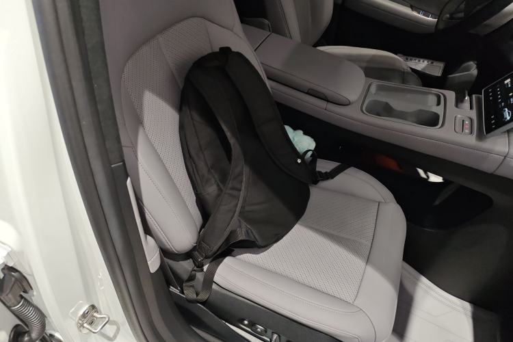 Used Nio EC6 2024 75 kWh Right Front Seat