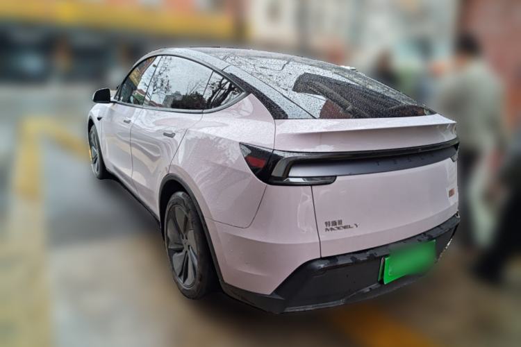 Used Tesla Model Y 2025 Rear-Wheel-Drive Version
