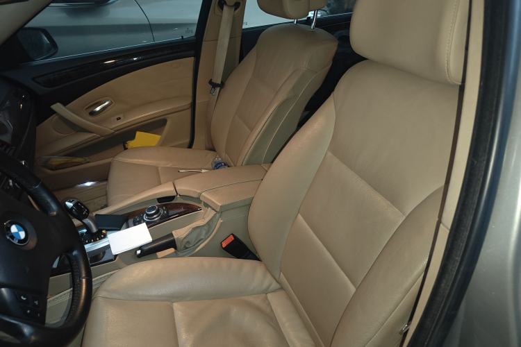 Used BMW 5 Series 2010 523Li Leading Model
