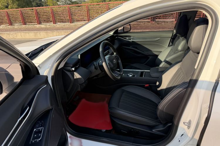 Used Ford Mondeo 2025 2.0T EcoBoost Luxury Version