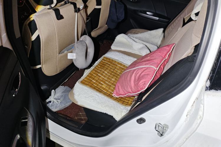 Used Toyota YARiS L Zhi Xuan 2015 1.5E Automatic Charm Edition