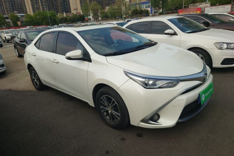 Used Toyota Levin 2016 Dual-Engine 1.8H GS E-CVT Elite Model with Sunroof Front Right 45 Deg