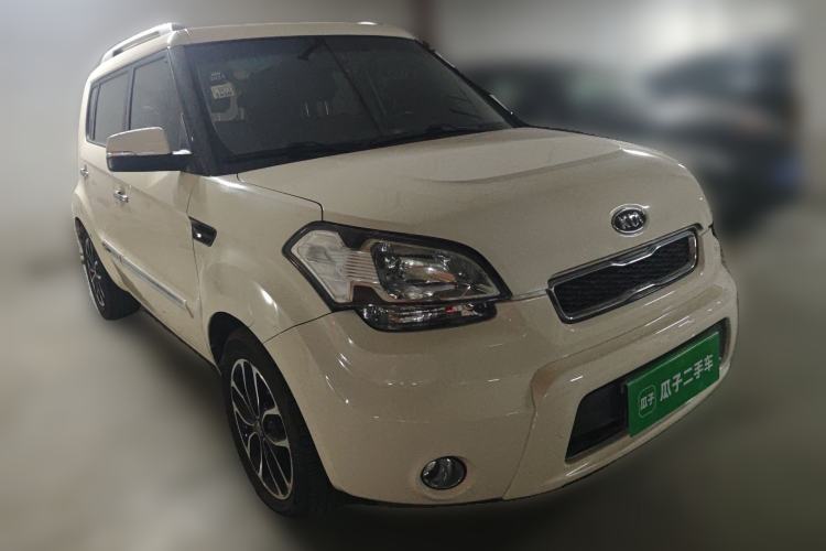 Used Kia Soul 2013 1.6L AT Premium Front Right 45 Deg