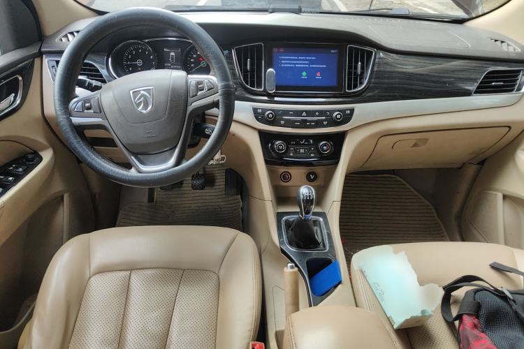 Used Baojun 730 2016 1.5L Manual Luxury Edition 7 Seats
