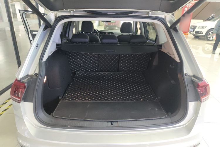 Used Volkswagen Tiguan L New Energy 2021 430 PHEV Plug-in Hybrid Prestige Edition Trunk