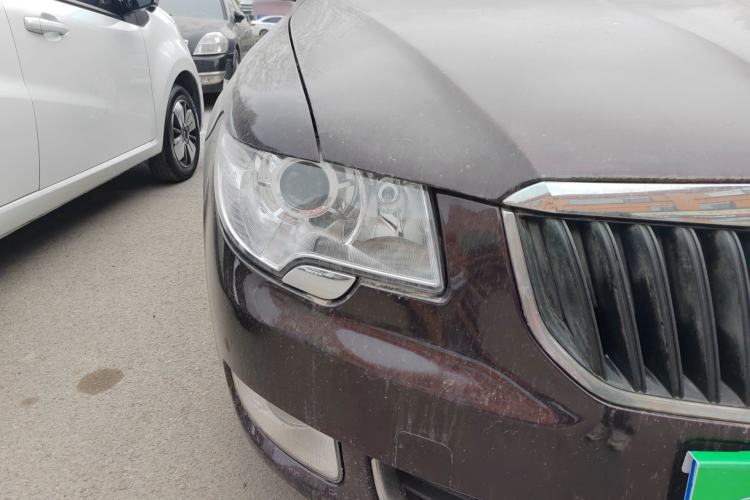 Used Skoda Superb 2009 1.8TSI Automatic Prestige Edition Right Front Headlight