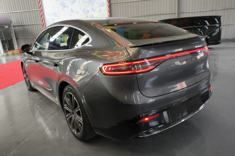 Used Hima Luxeed R7 2025 Range-Extended Version 251 km Max
