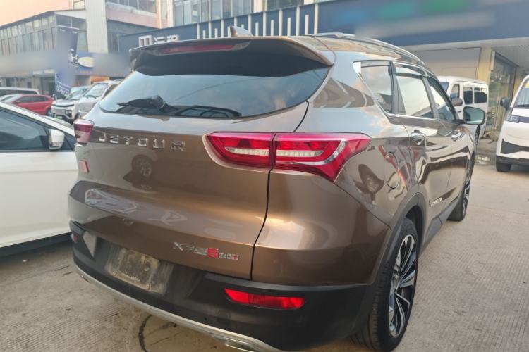 Used JETOUR X70S 2019 1.5T Automatic ZHENG TU Version China V Standard
