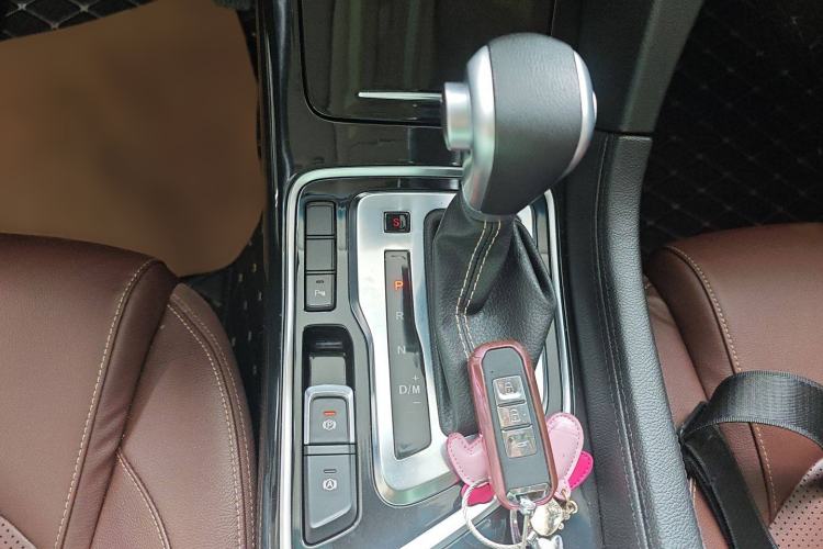 Used Baojun 560 2017 1.5T DCT Flagship Model 7 Seats