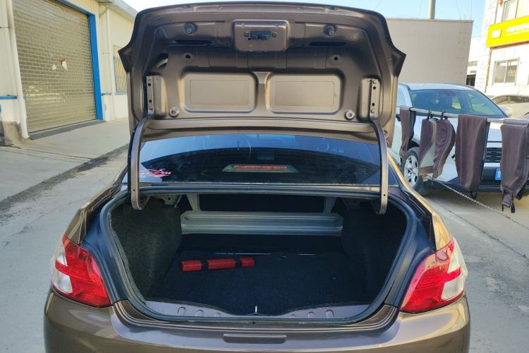 Used Peugeot 301 2014 1.6L Manual Comfort Edition