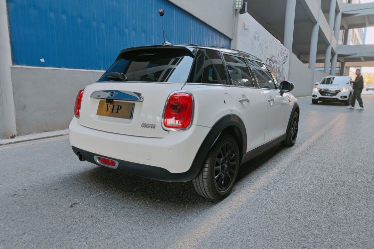 Used MINI MINI 2016 1.5T COOPER Five-Door Edition